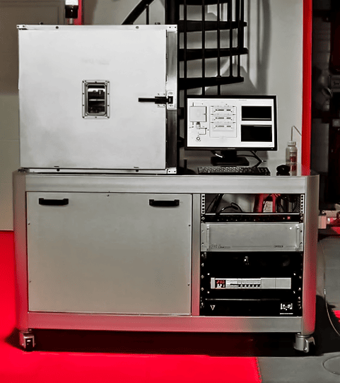 Secondary-vacuum degassing test bench